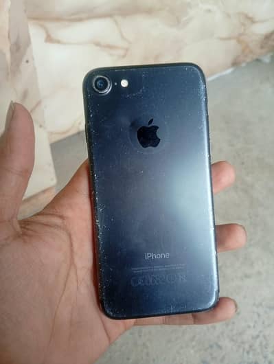 Apple iPhone 7 non pta hai 128gb okay mobile hai 03206079235
