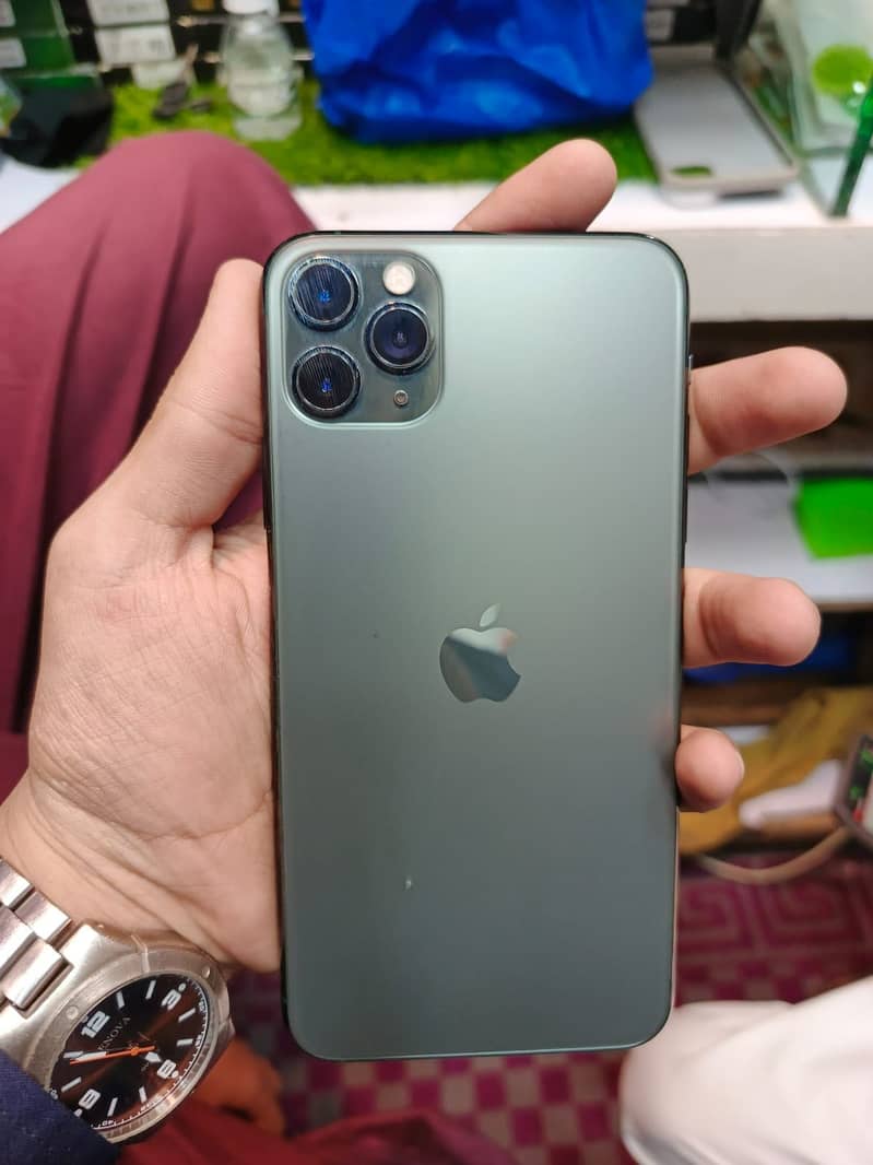 Apple iPhone 11 Pro Max 3