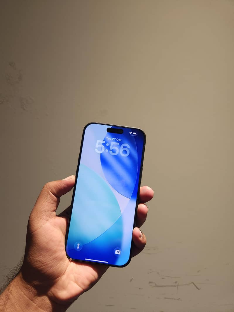 Apple iPhone 17 Pro Max 1