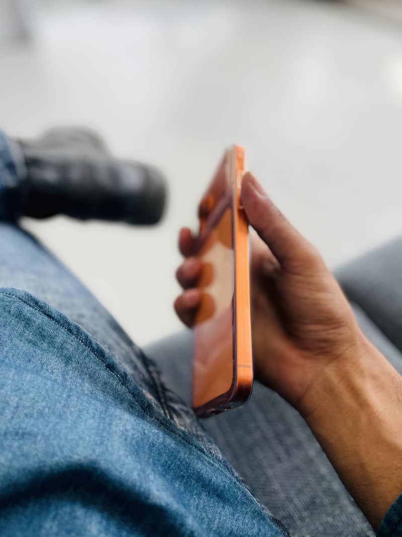 Apple iPhone XS Max 3