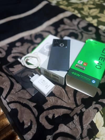 Infinix Note 40. . (03214491899)