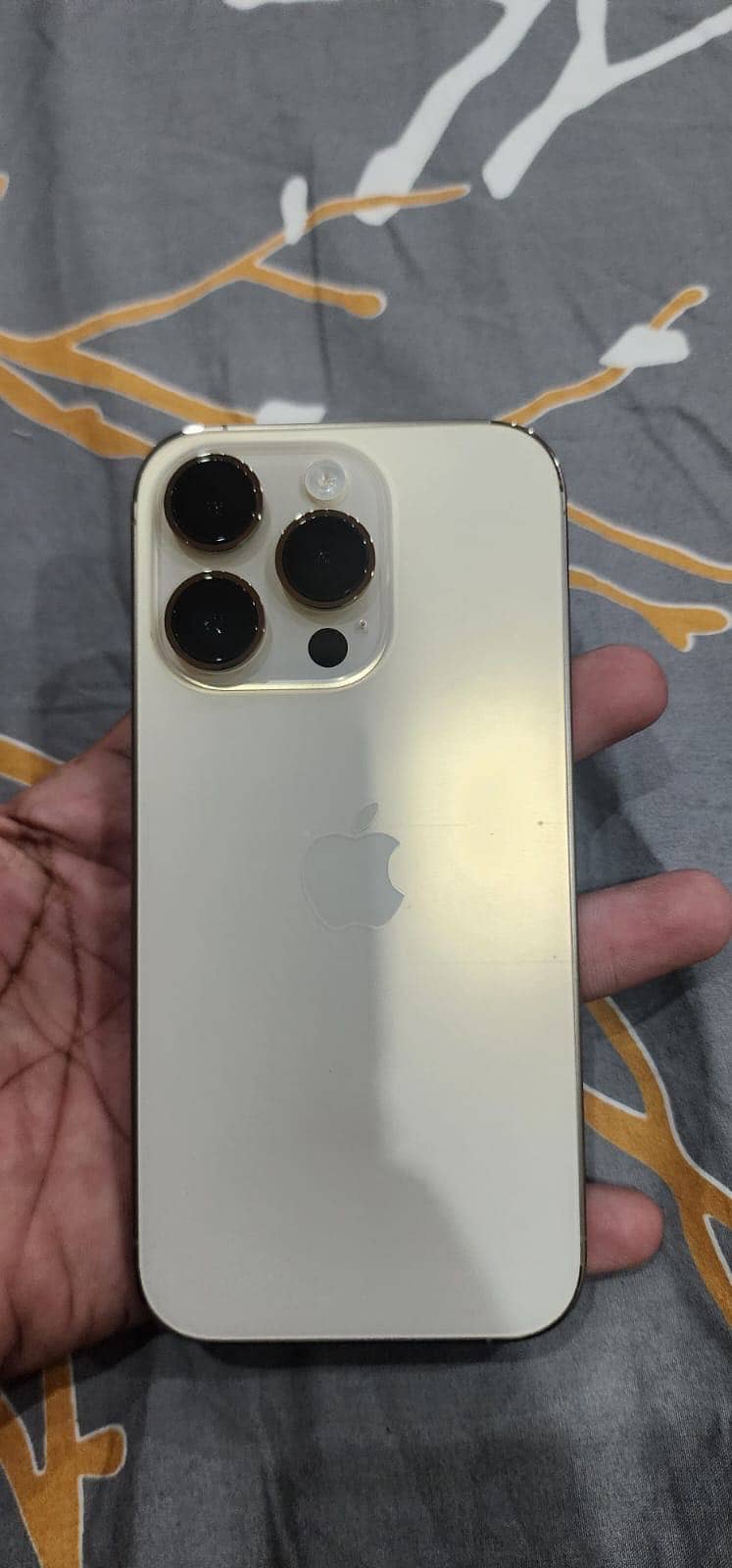 Apple iPhone 14 Pro 0