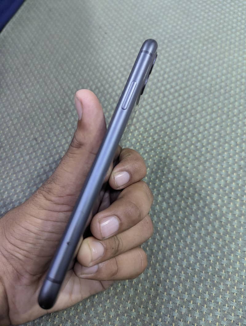 Apple iPhone 11 1