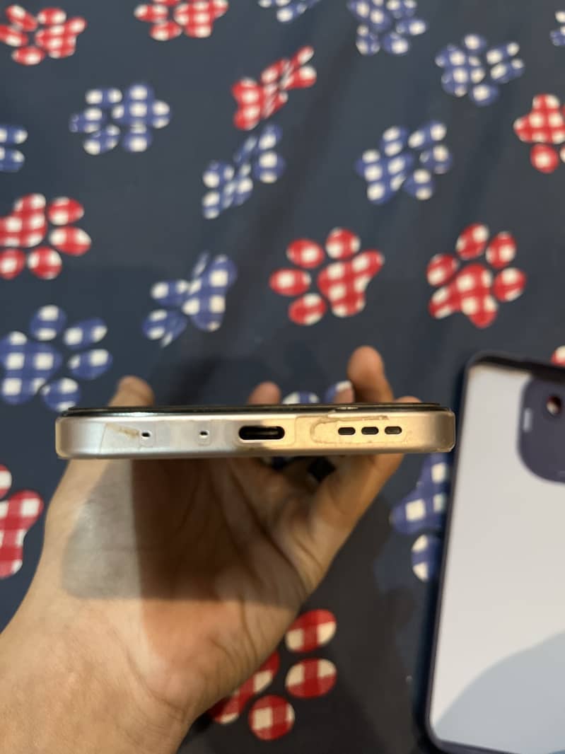 OPPO A6 4