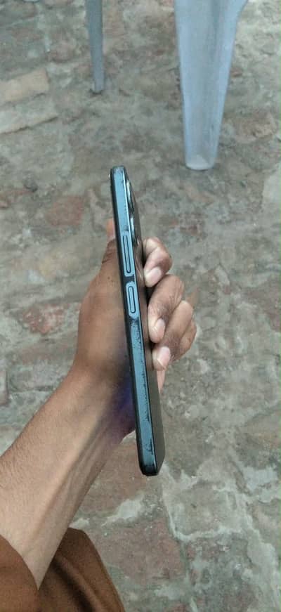 Vivo Y17s