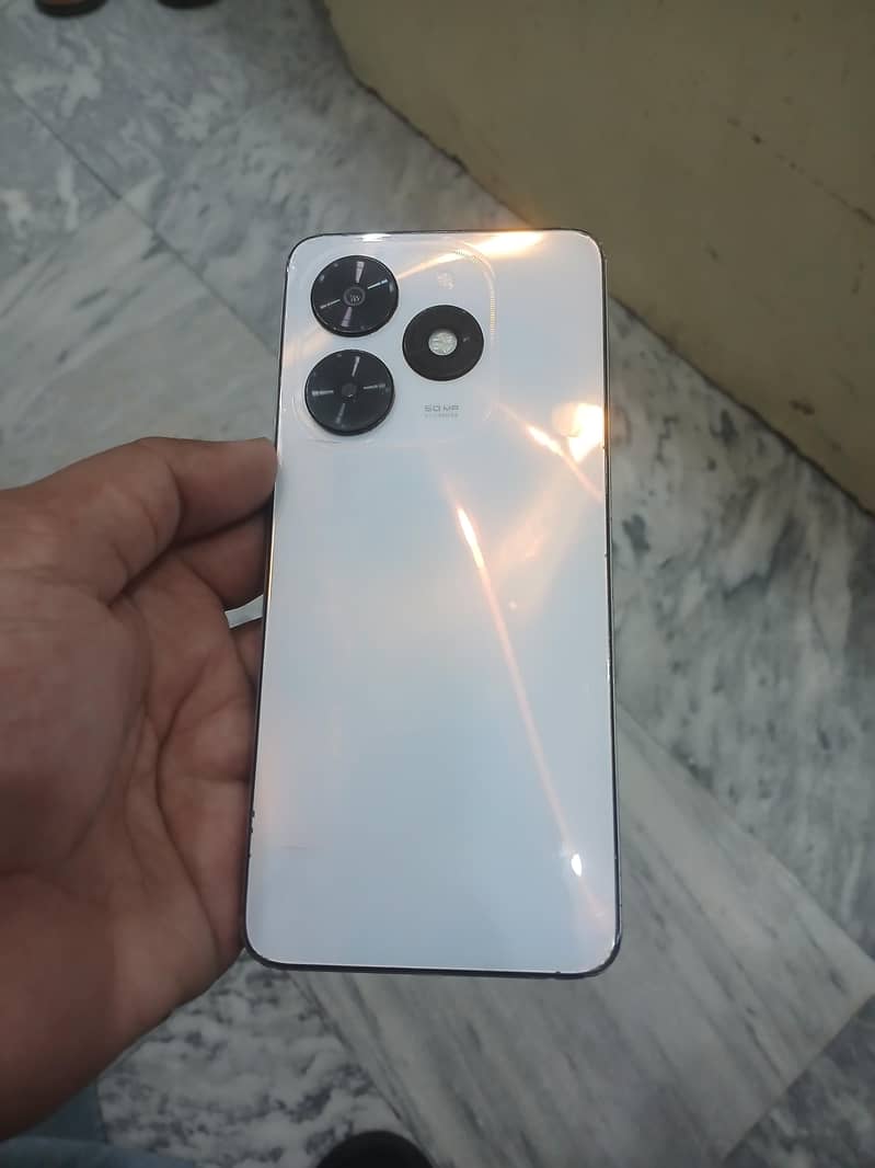 Tecno Spark 20C 7