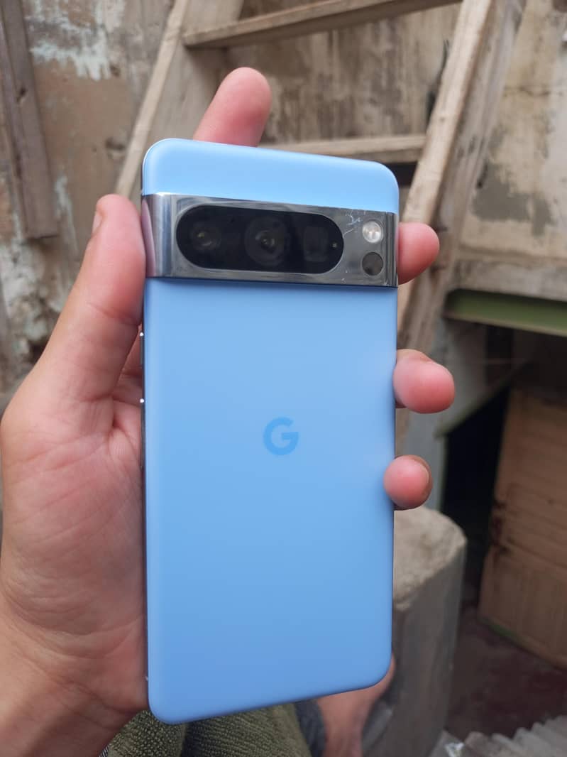 Google Pixel 8 Pro 6