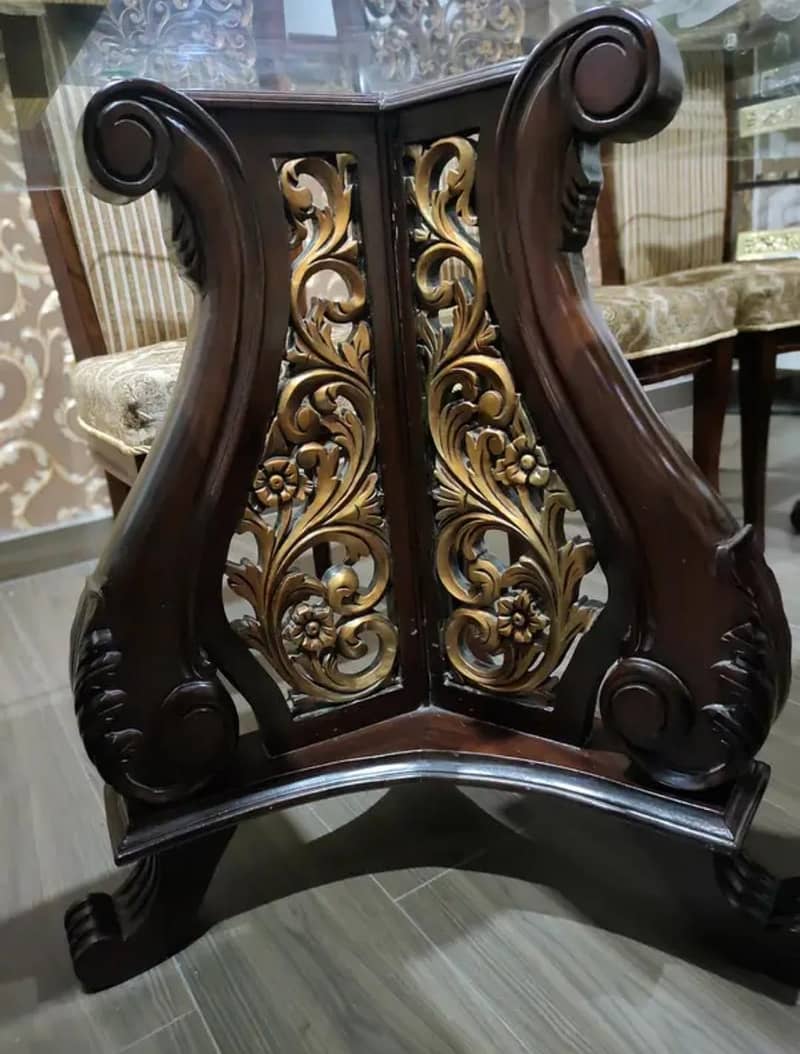 Eight chairs dining table 3