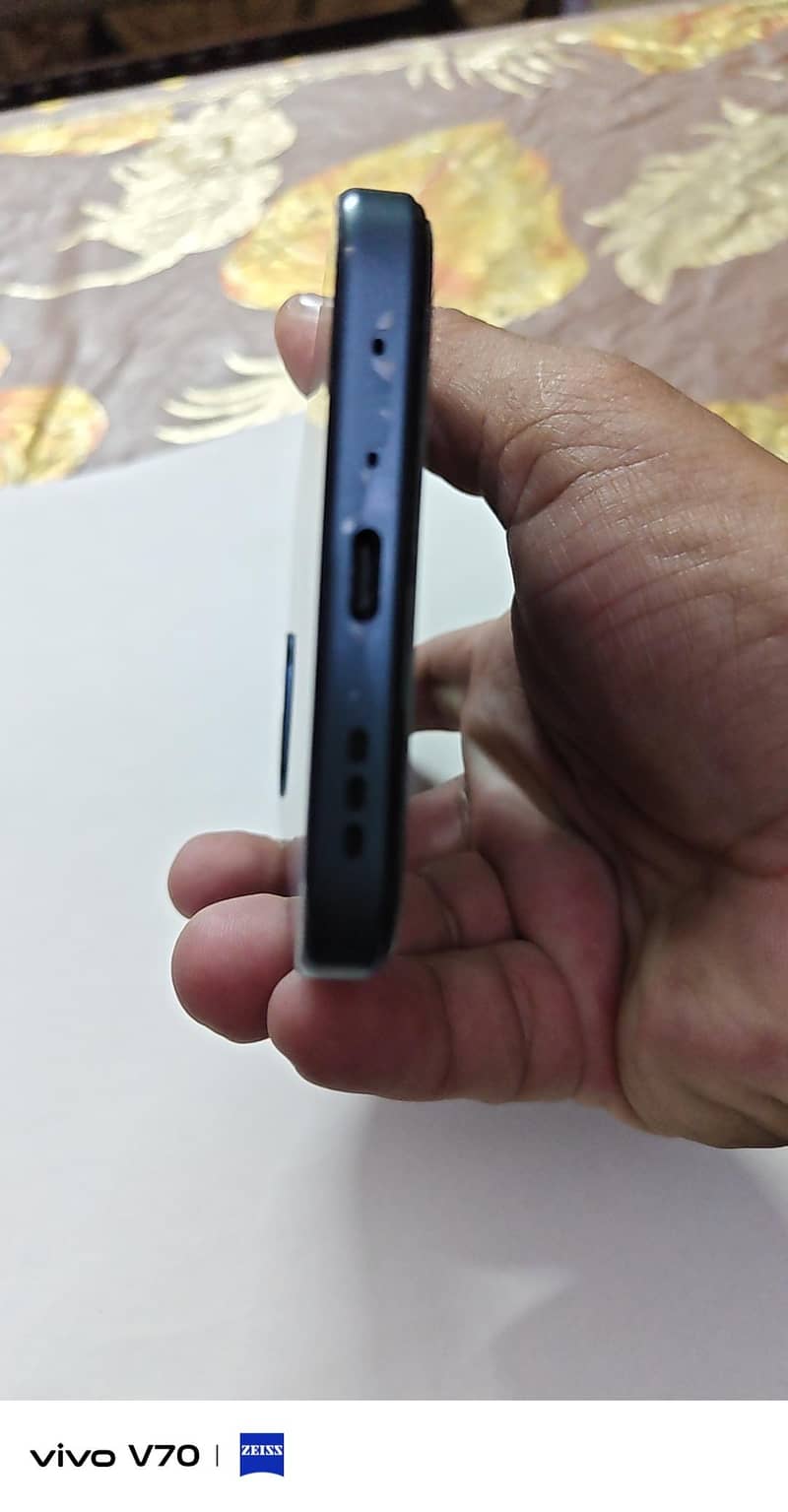 OPPO A6 8