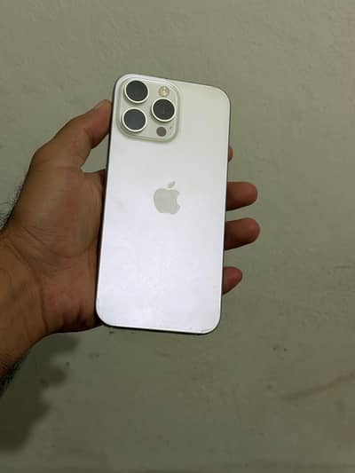Apple iPhone 16 Pro Max