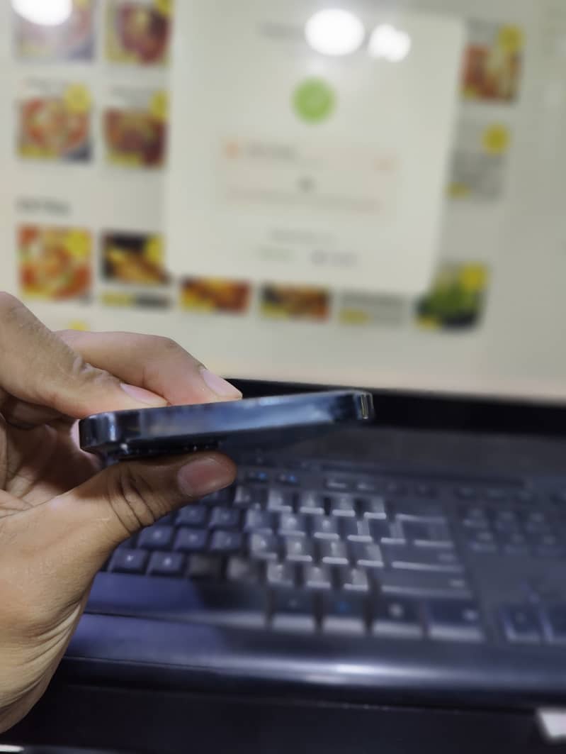 Apple iPhone 12 Pro Max 2