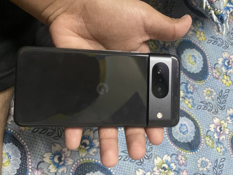 Google Pixel 8 2