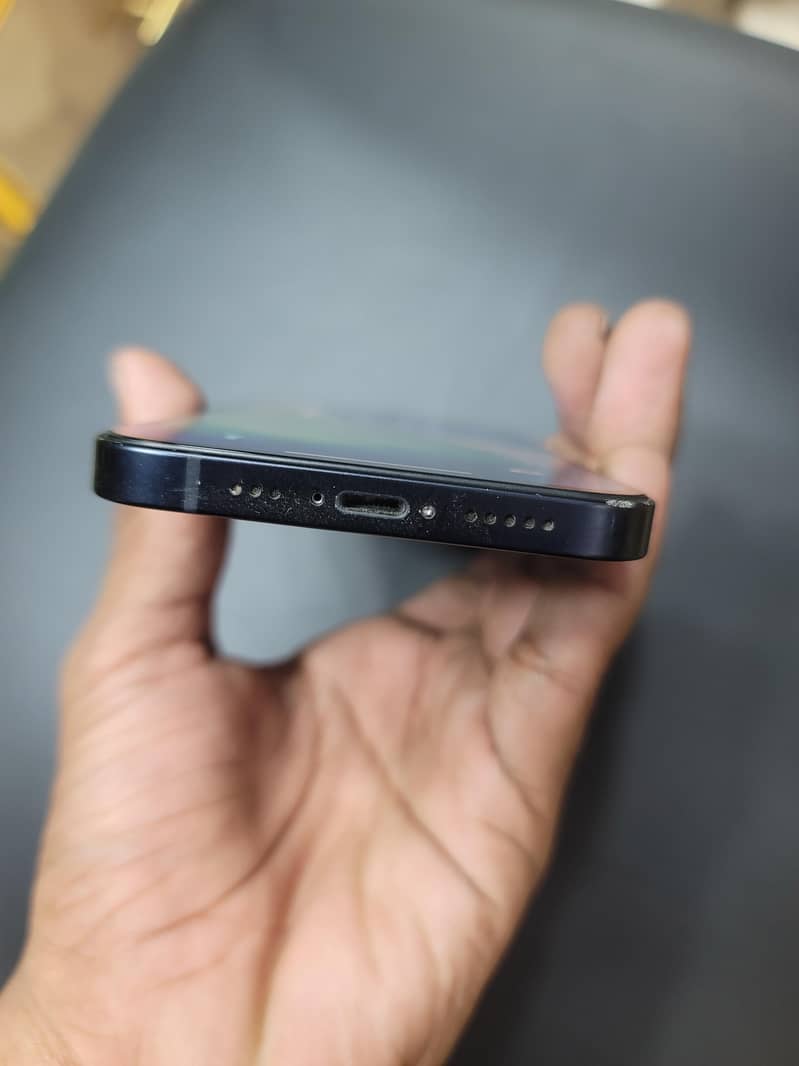 Apple iPhone 12 MDM 1