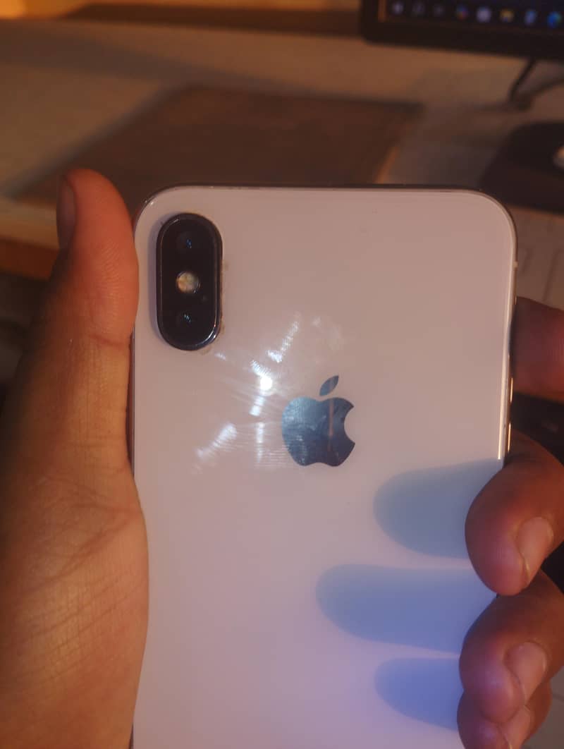 Apple iPhone X 14