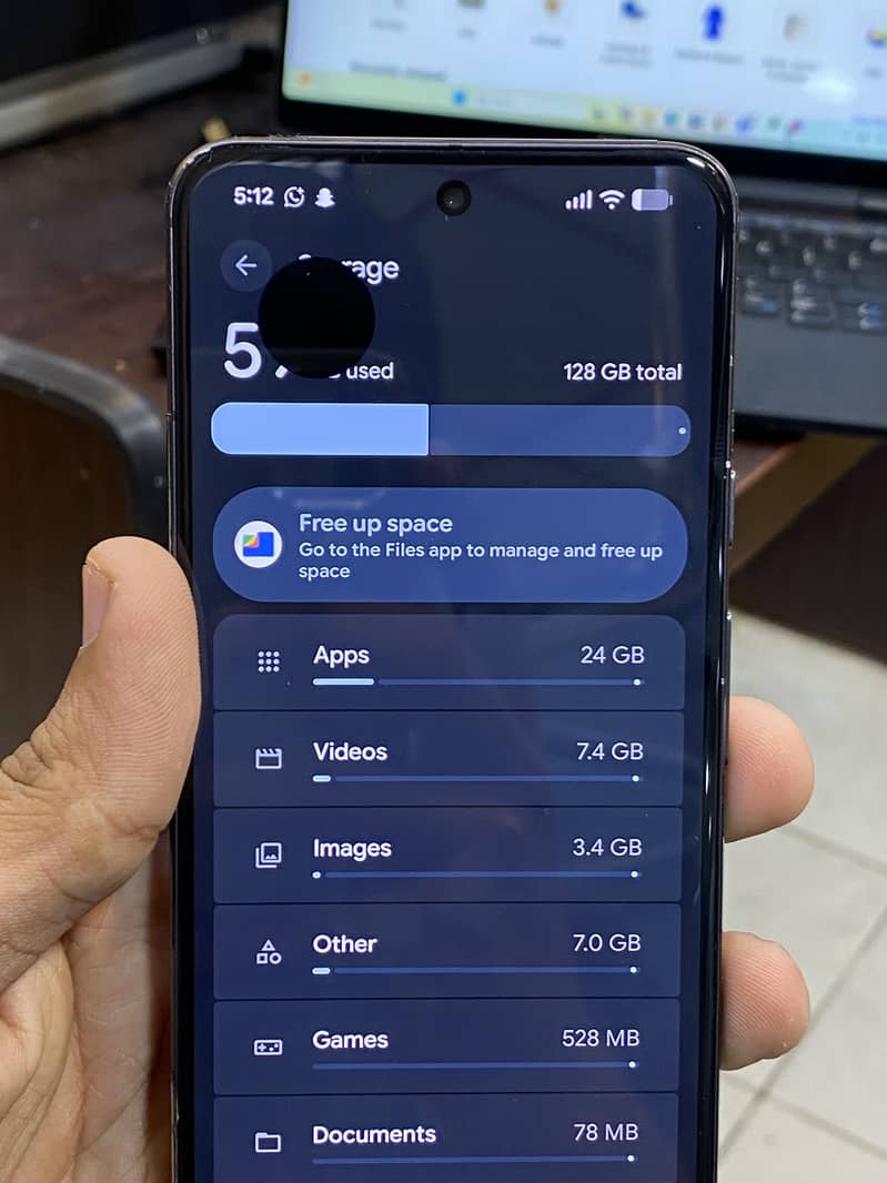 Google Pixel 8 4