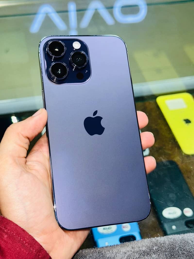 Apple iPhone 14 Pro Max 0