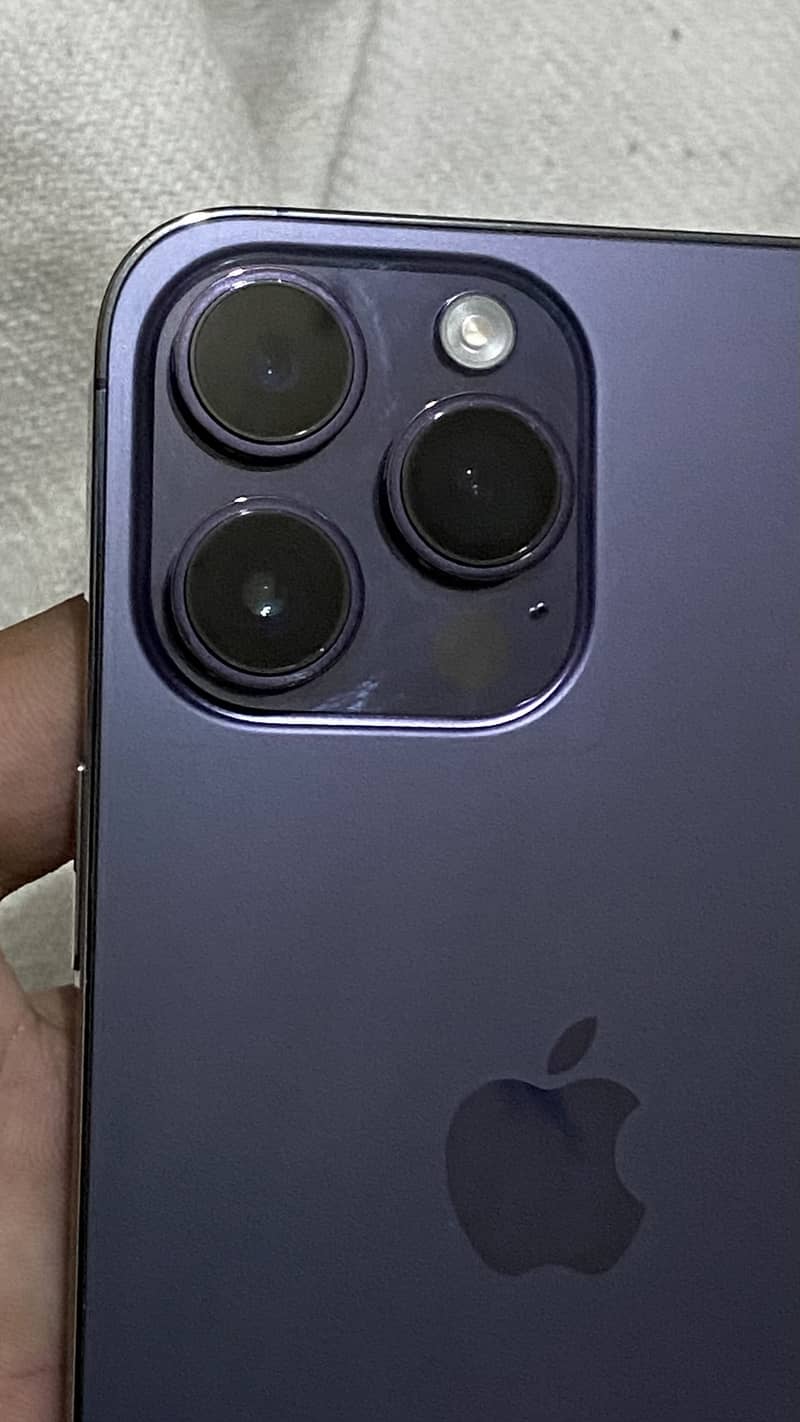 iPhone 14 Pro Max 0