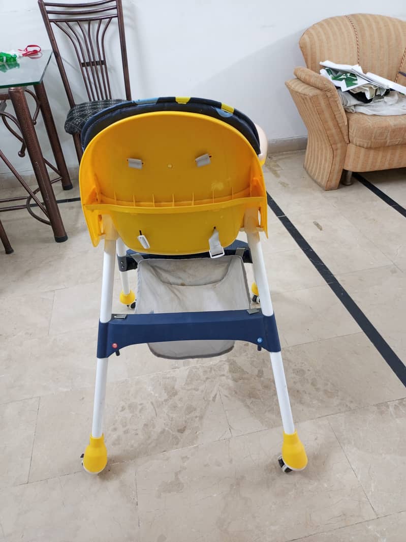 High chair 3