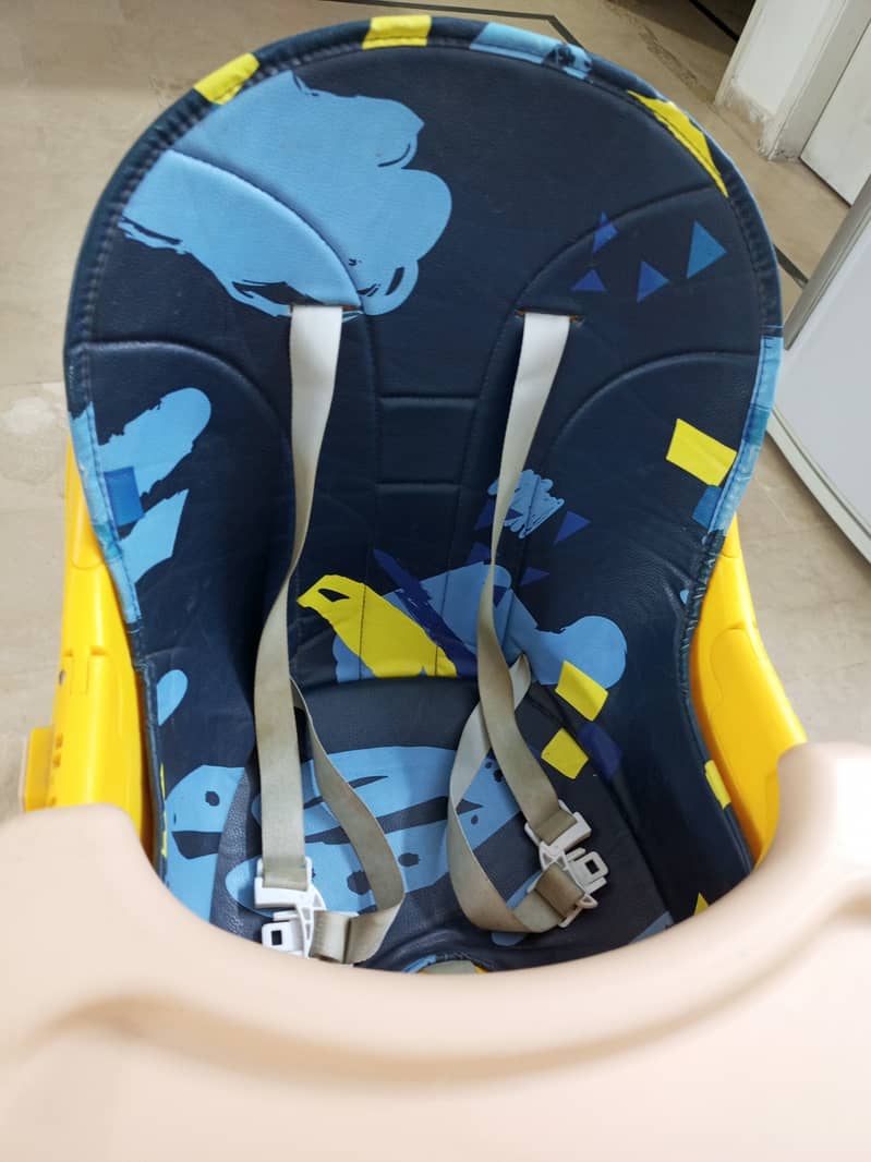 High chair 4