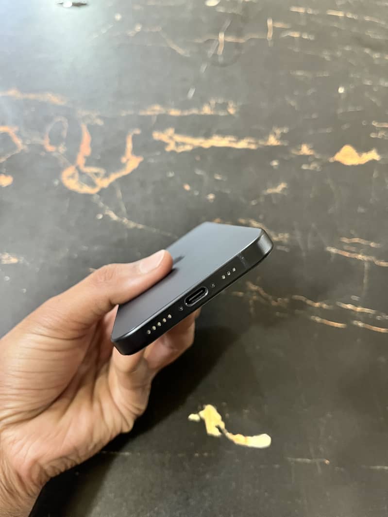 Apple iPhone 15 MDM 5