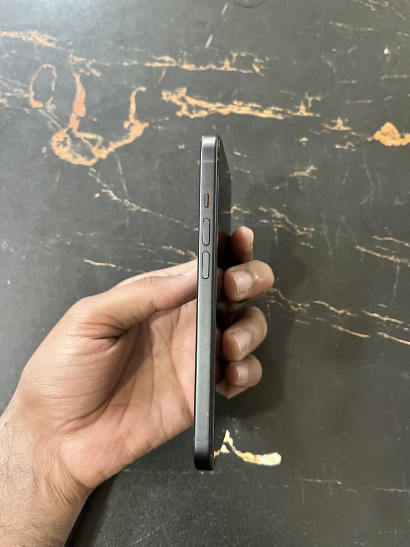 Apple iPhone 15 MDM 6