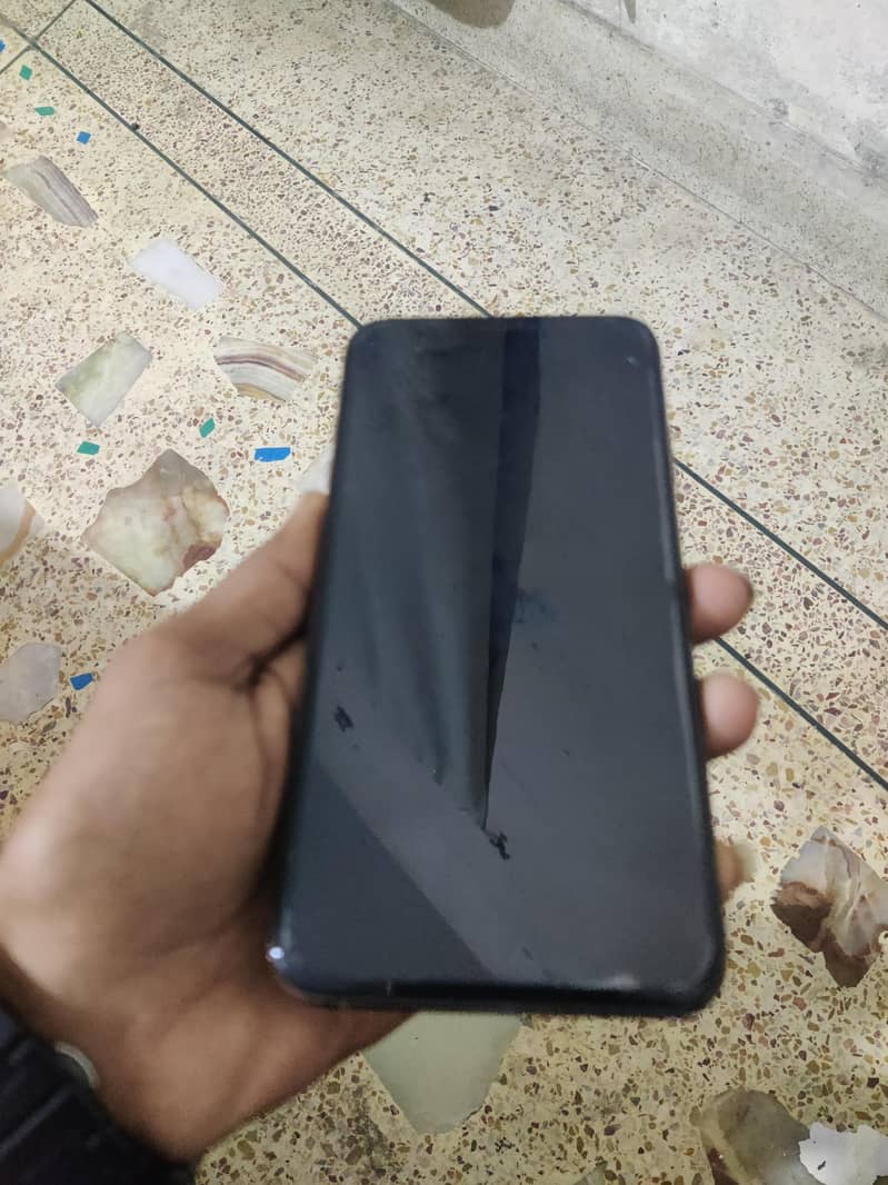 Apple iPhone XS Max 1