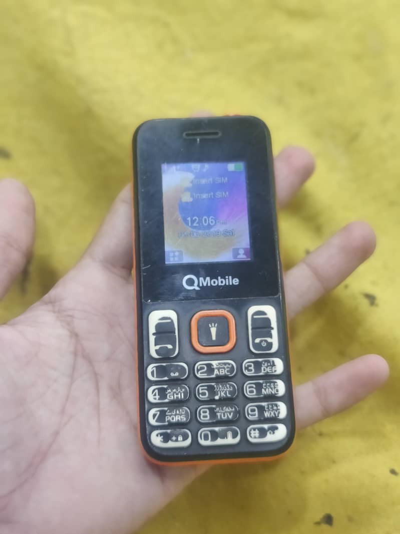QMobile 4