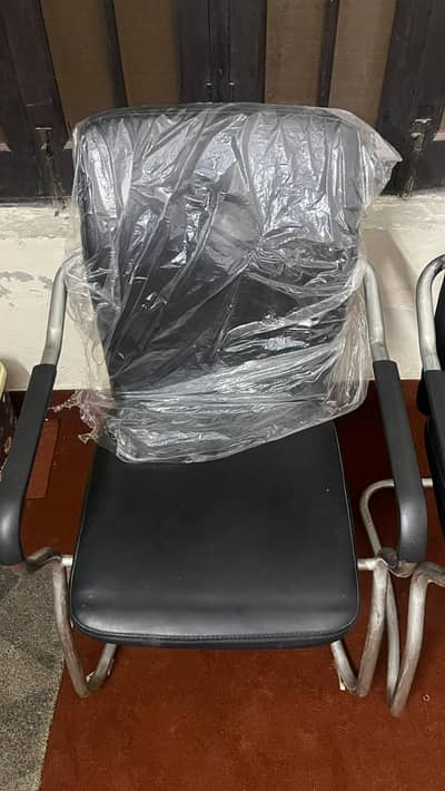 4 Solid Office Chairs