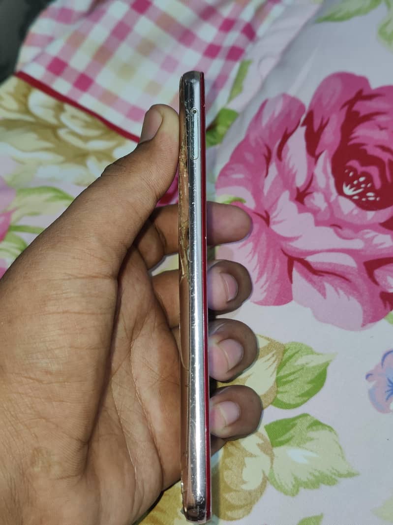Sharp Aquos R2 1