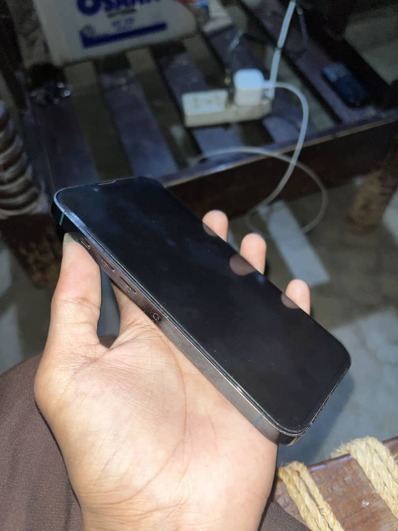 Apple iPhone 13 Pro 0