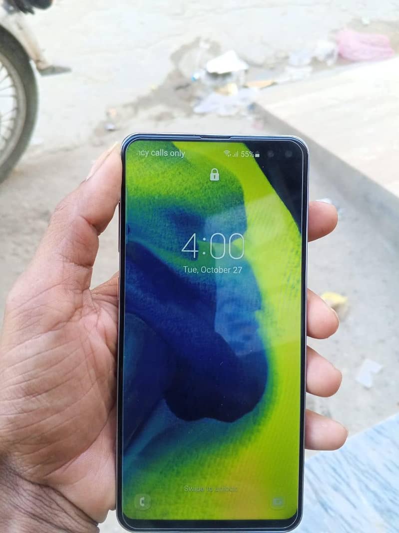 Samsung Mobile S10 Plus 2