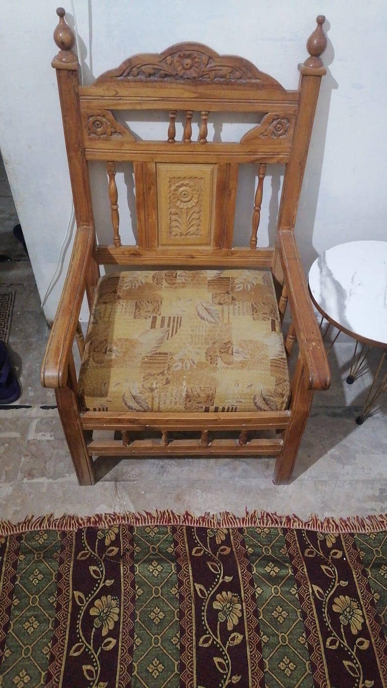 Two seater sofa/chairs with coffee table chinioti 3