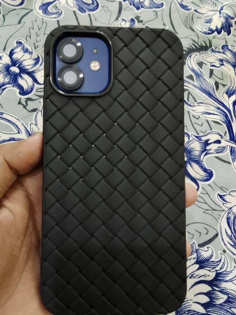 Apple iPhone 12 3