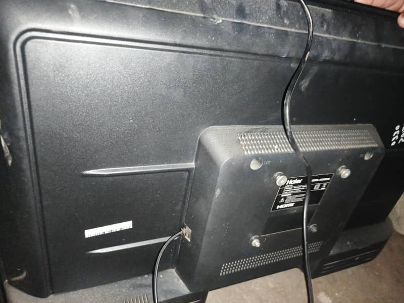 LED Haier 2