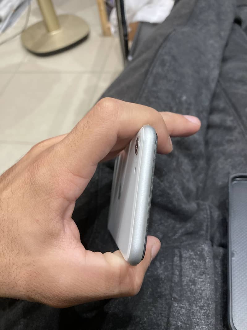 Apple iPhone SE 2