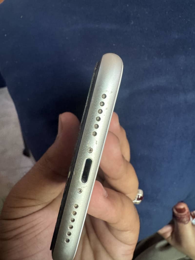 Apple iPhone 11 1