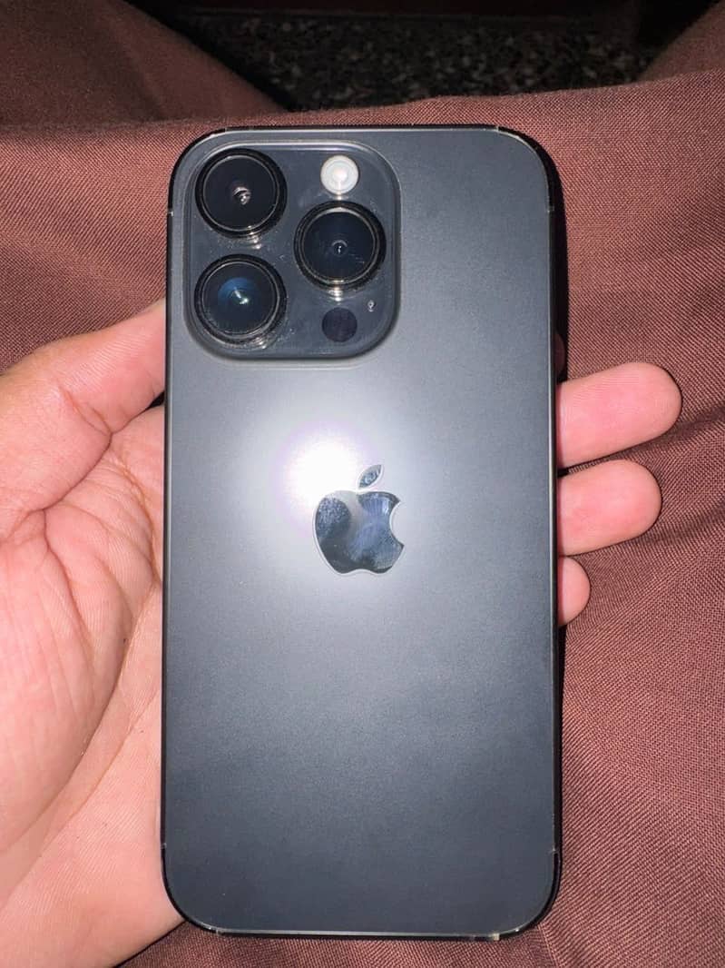 Apple iPhone 14 Pro 2