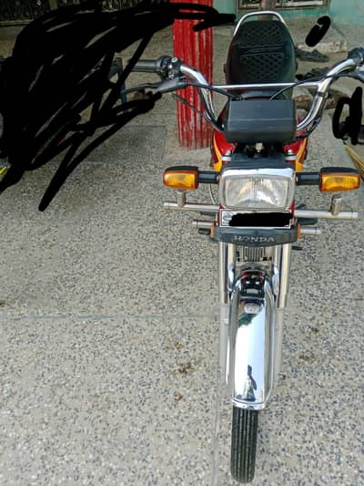 Honda 70 for scale in shakargarh