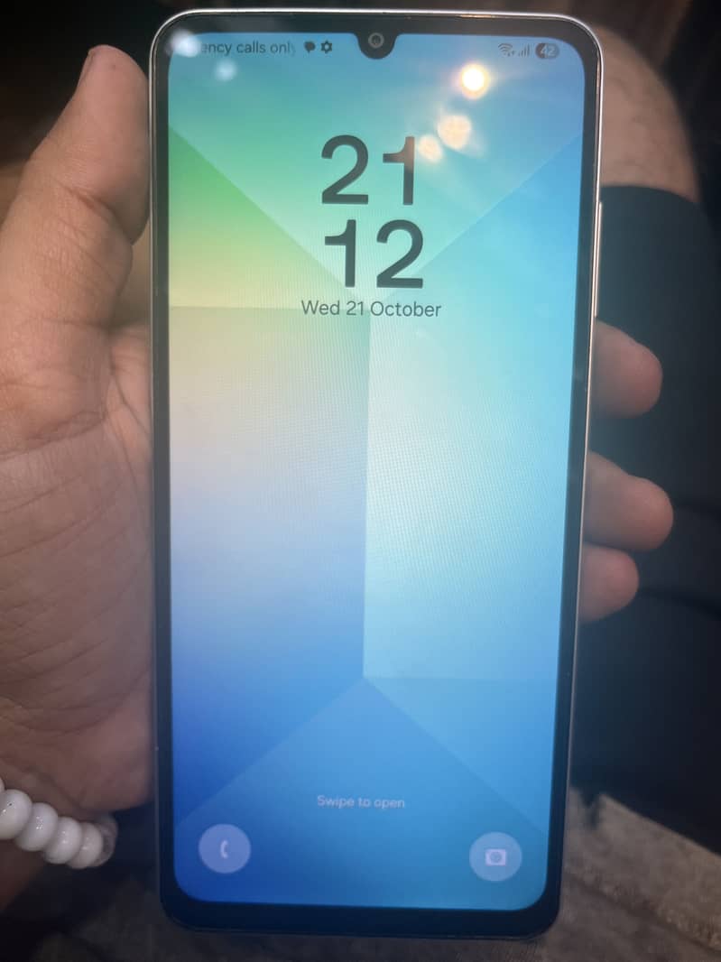Samsung Mobile A06 5