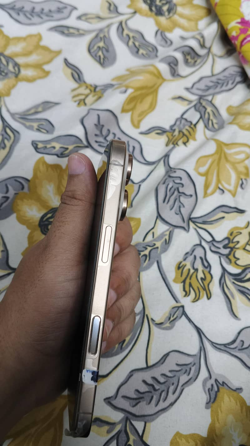 Apple iPhone 16 Pro jv 1