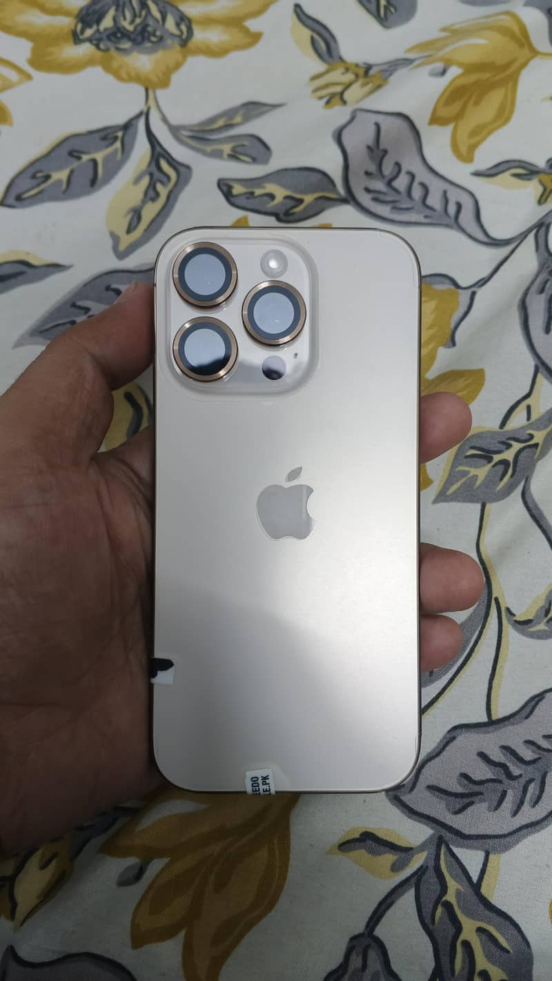 Apple iPhone 16 Pro jv 4
