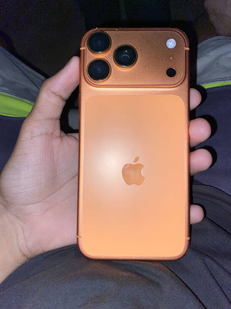Apple iPhone 17 Pro Max 0