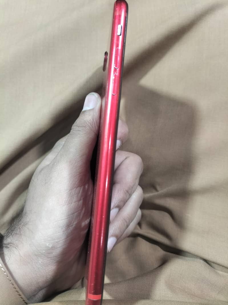 Apple iPhone 8 Plus 1
