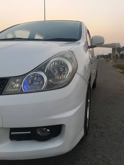 Nissan Wingroad 2011