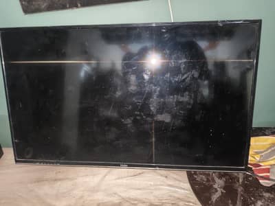 lcd tv for urgent sale