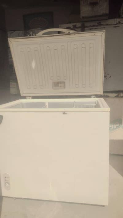 waves deep freezer single door perfect working