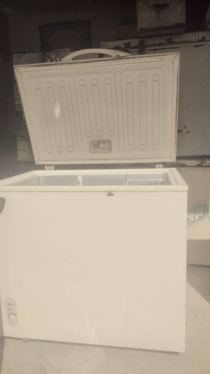 waves deep freezer single door perfect working 0