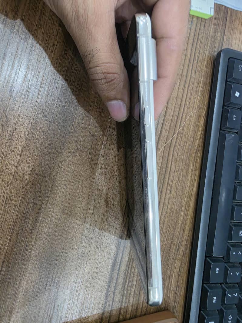 Google Pixel 8 Pro 2