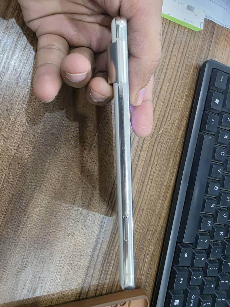 Google Pixel 8 Pro 4