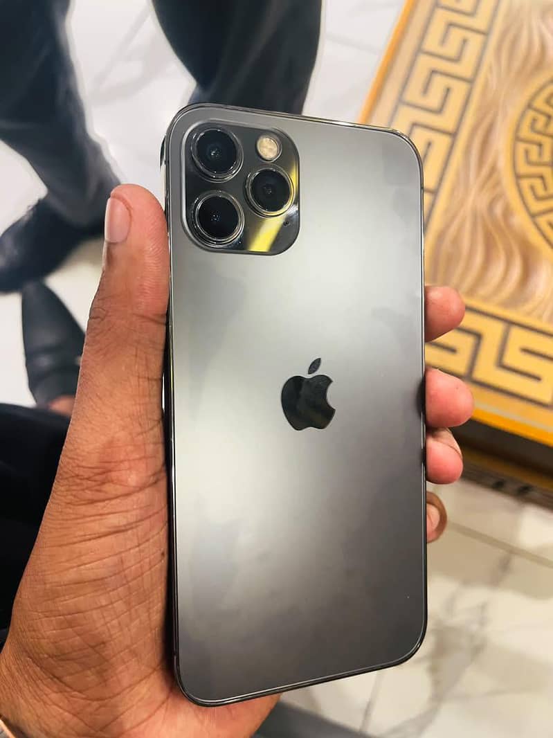 Apple iPhone 12 Pro 2